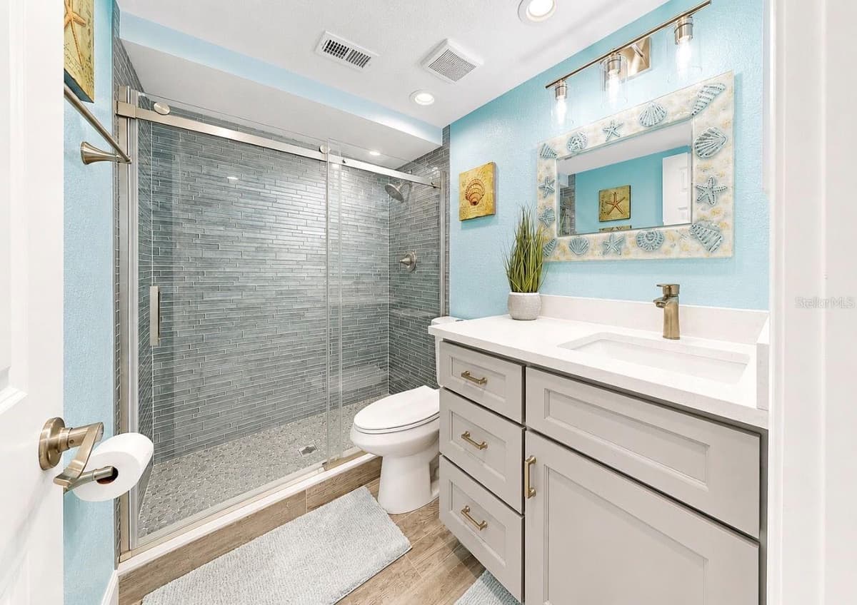 205 DOLPHIN POINT — photo 40 of 54