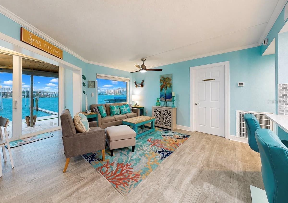 205 DOLPHIN POINT — photo 17 of 54