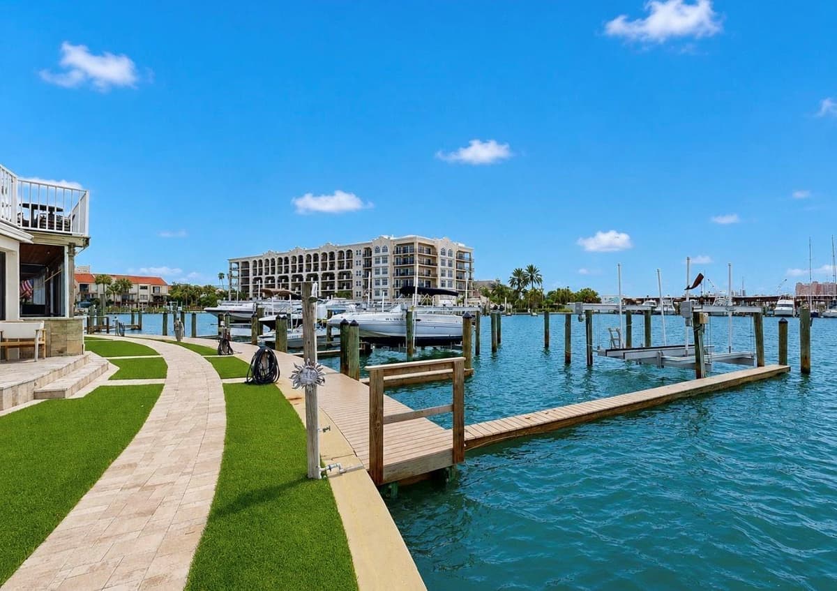 205 DOLPHIN POINT — photo 46 of 54