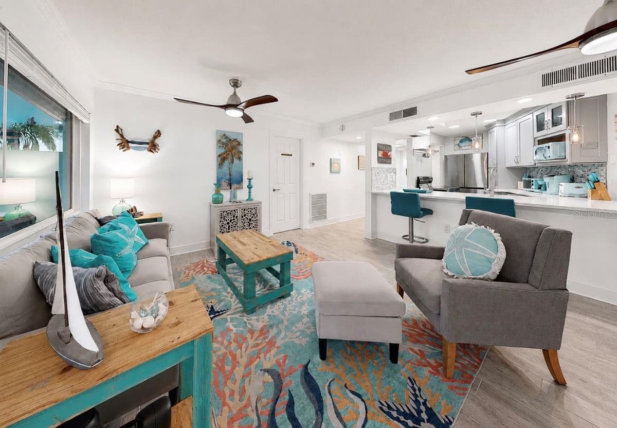 205 DOLPHIN POINT — photo 15 of 54