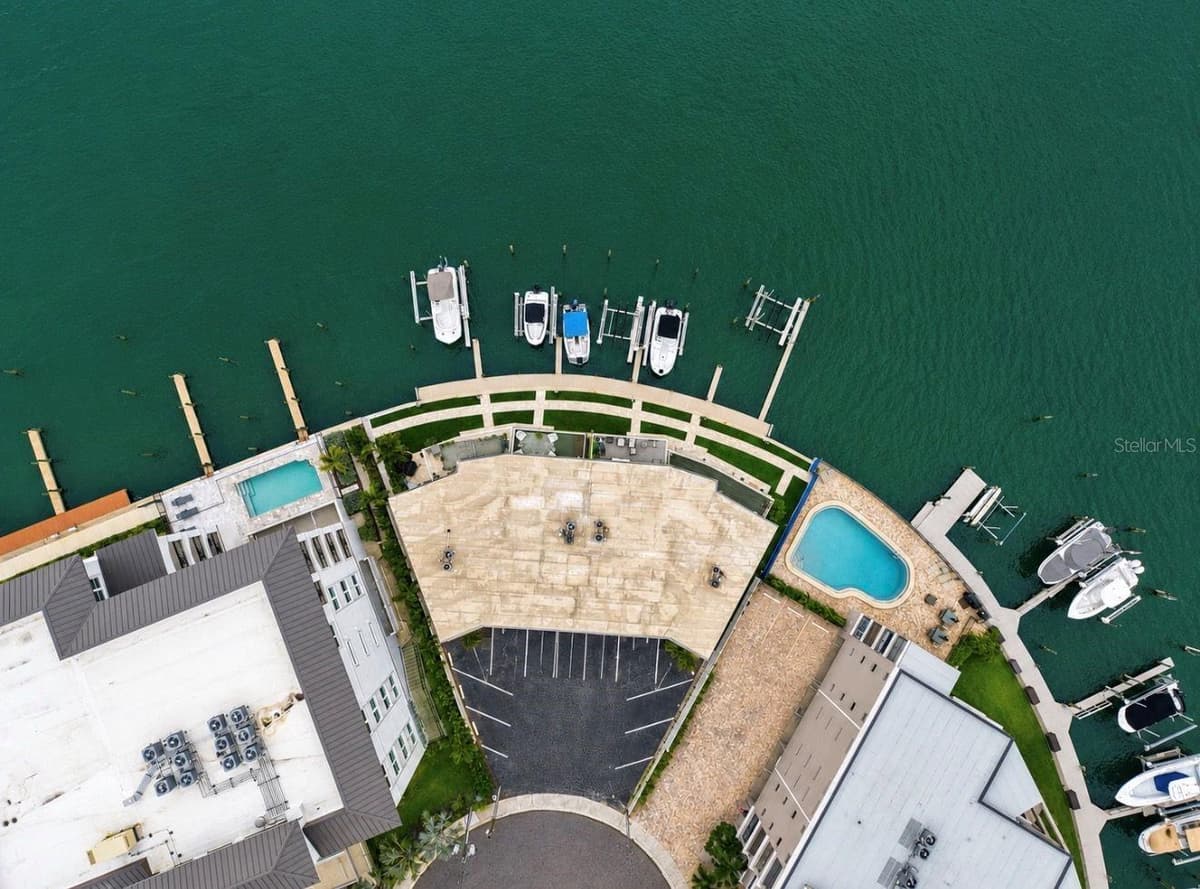 205 DOLPHIN POINT — photo 52 of 54