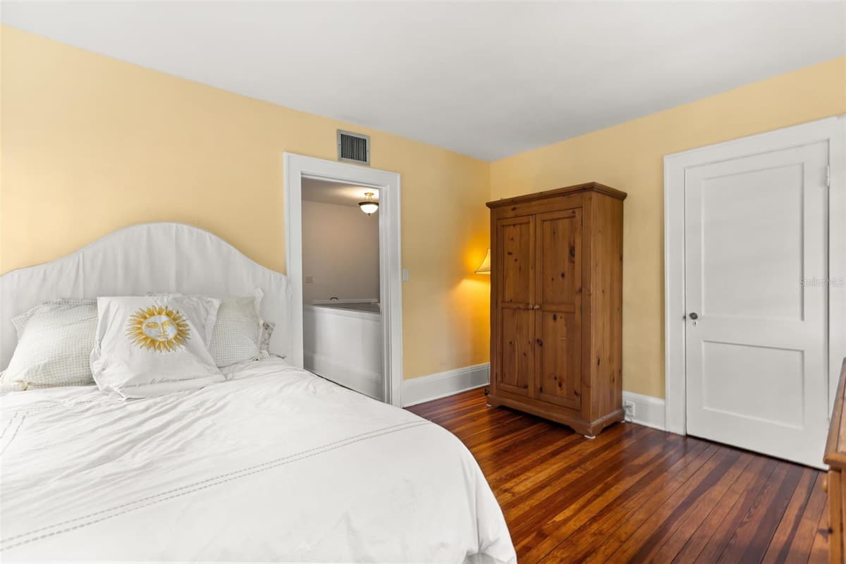 318 VITORIA AVENUE — photo 47 of 66