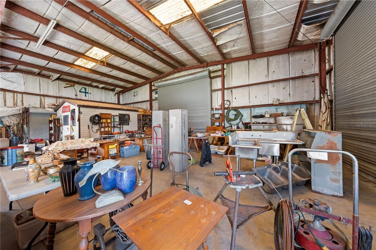 4411 TAMI LANE — photo 37 of 71