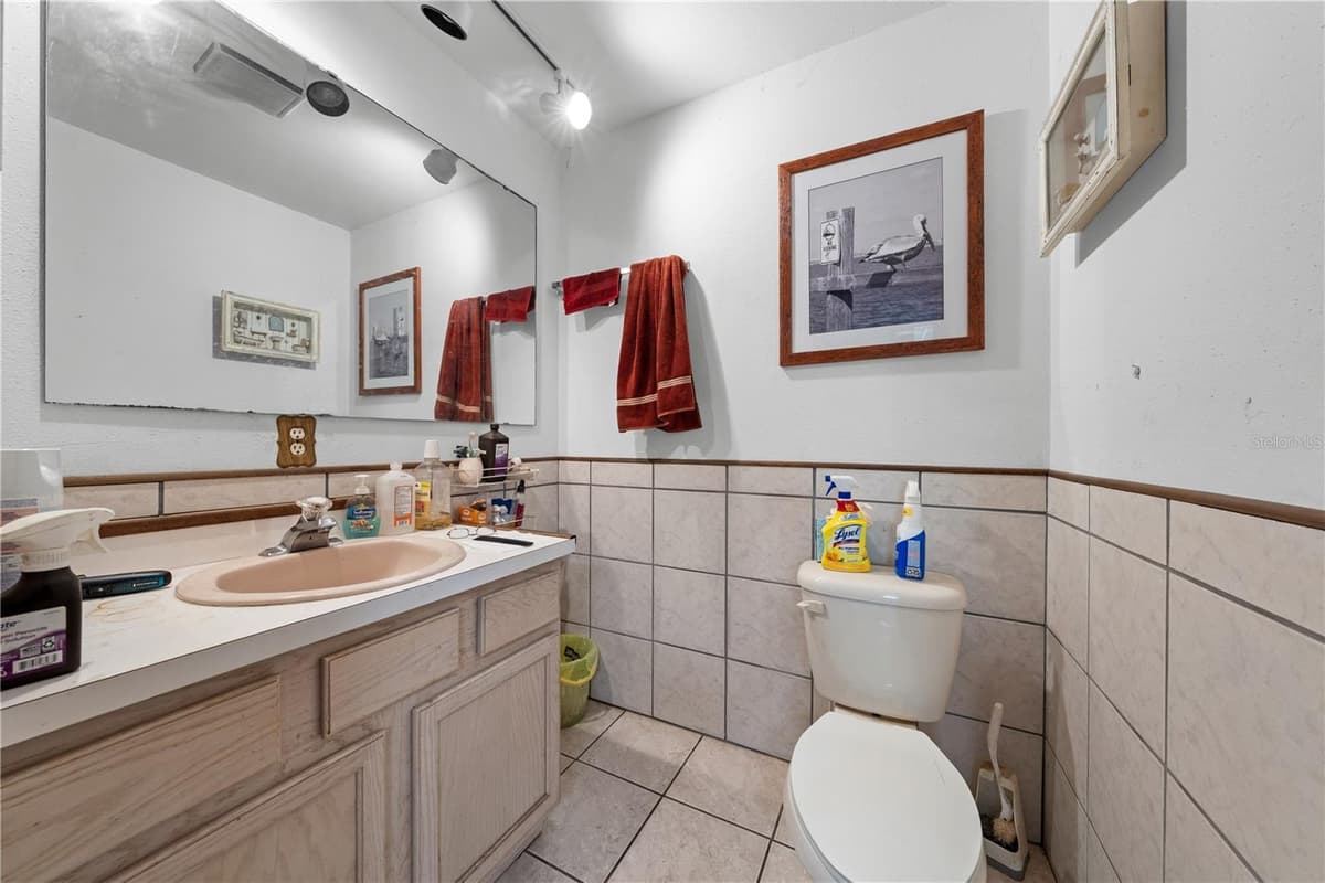 4411 TAMI LANE — photo 14 of 71