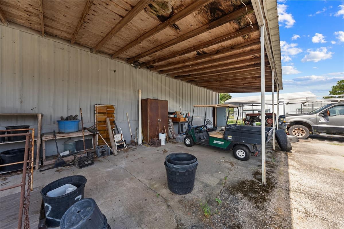 4411 TAMI LANE — photo 40 of 71