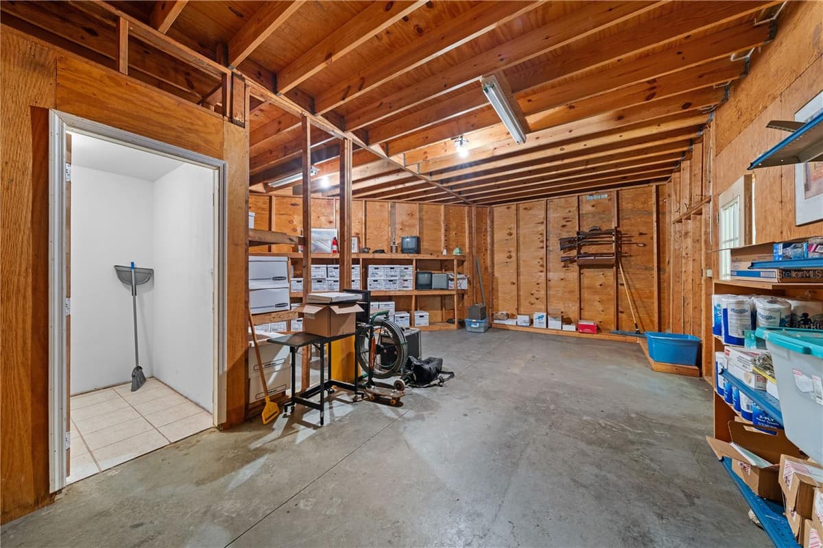 4411 TAMI LANE — photo 25 of 71