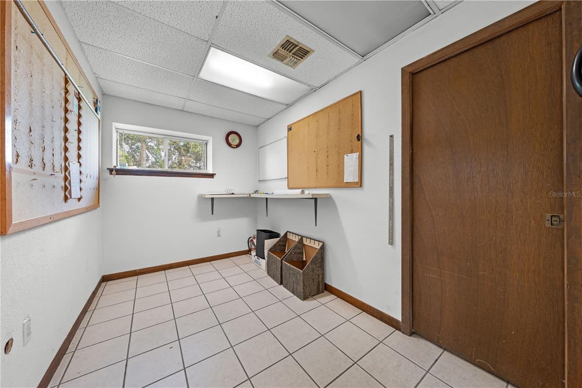 4411 TAMI LANE — photo 30 of 71