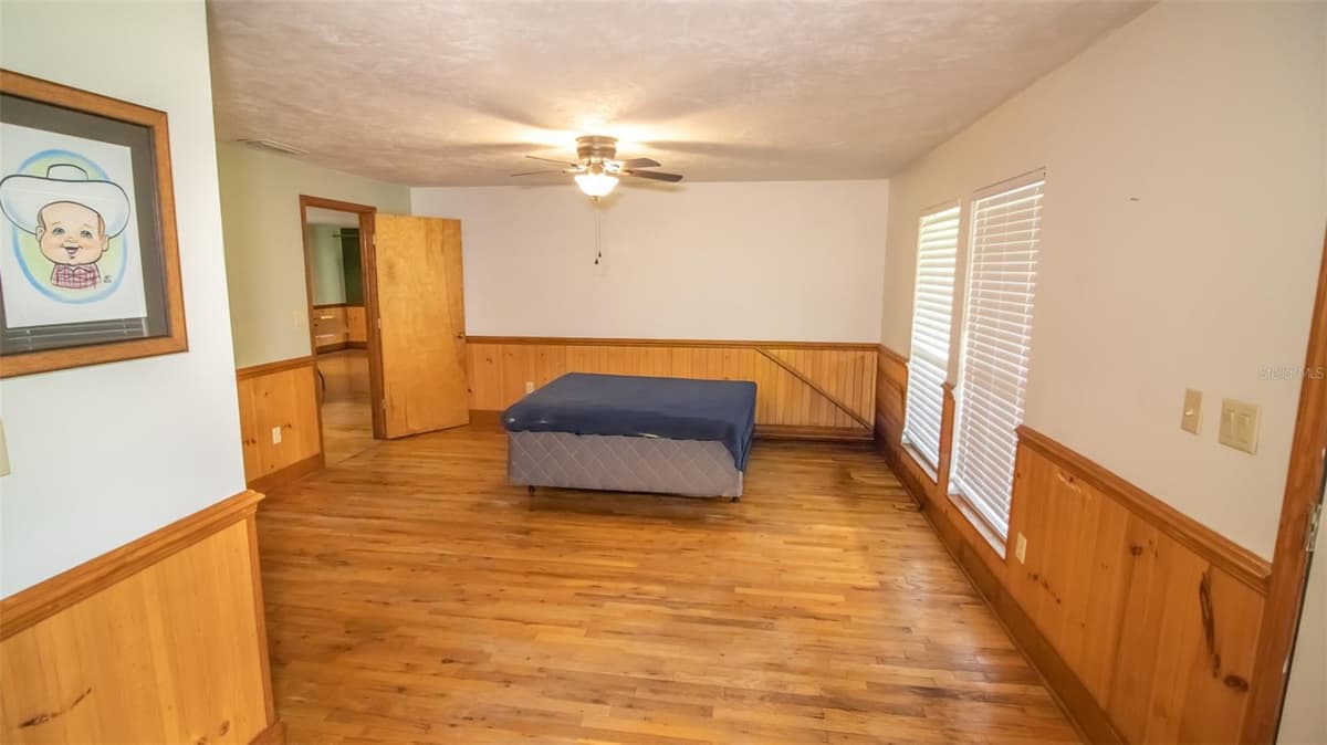 22304 35TH AVENUE — photo 17 of 45