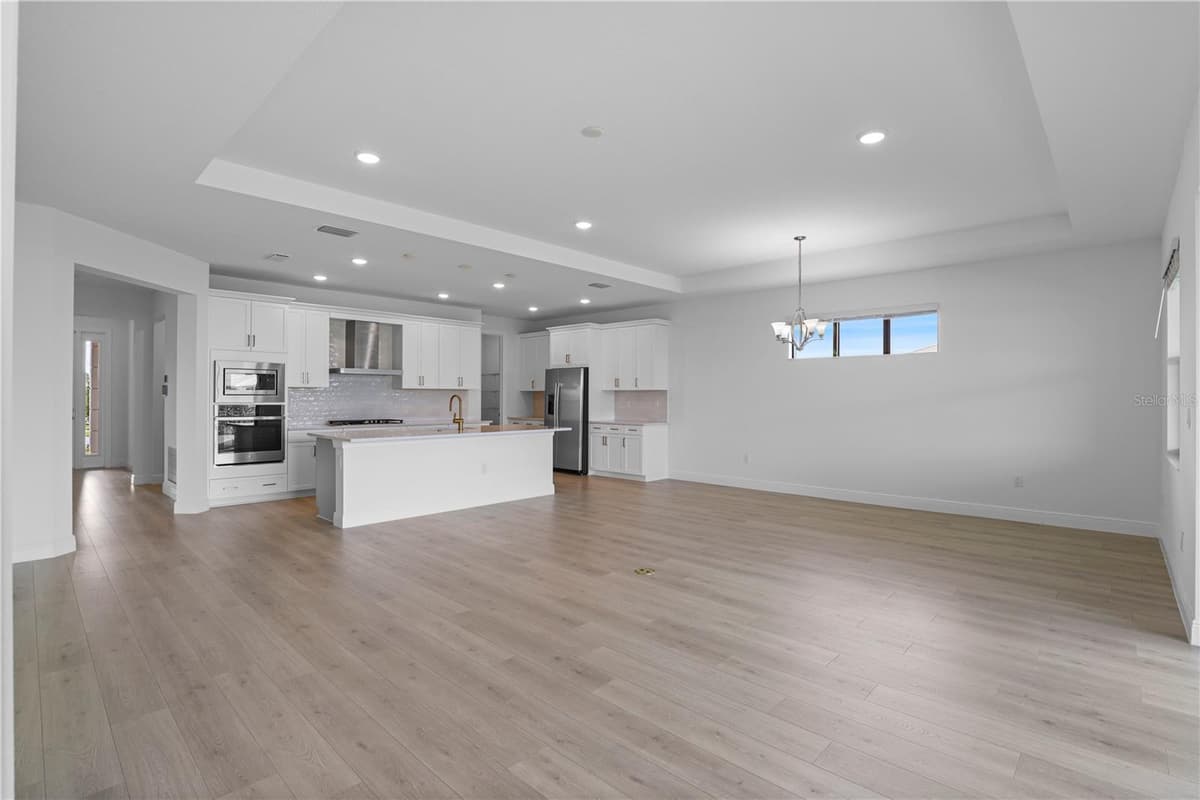 18119 CRESSWIND TERRACE — photo 15 of 61