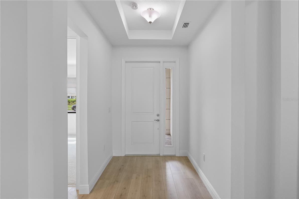 18119 CRESSWIND TERRACE — photo 4 of 61