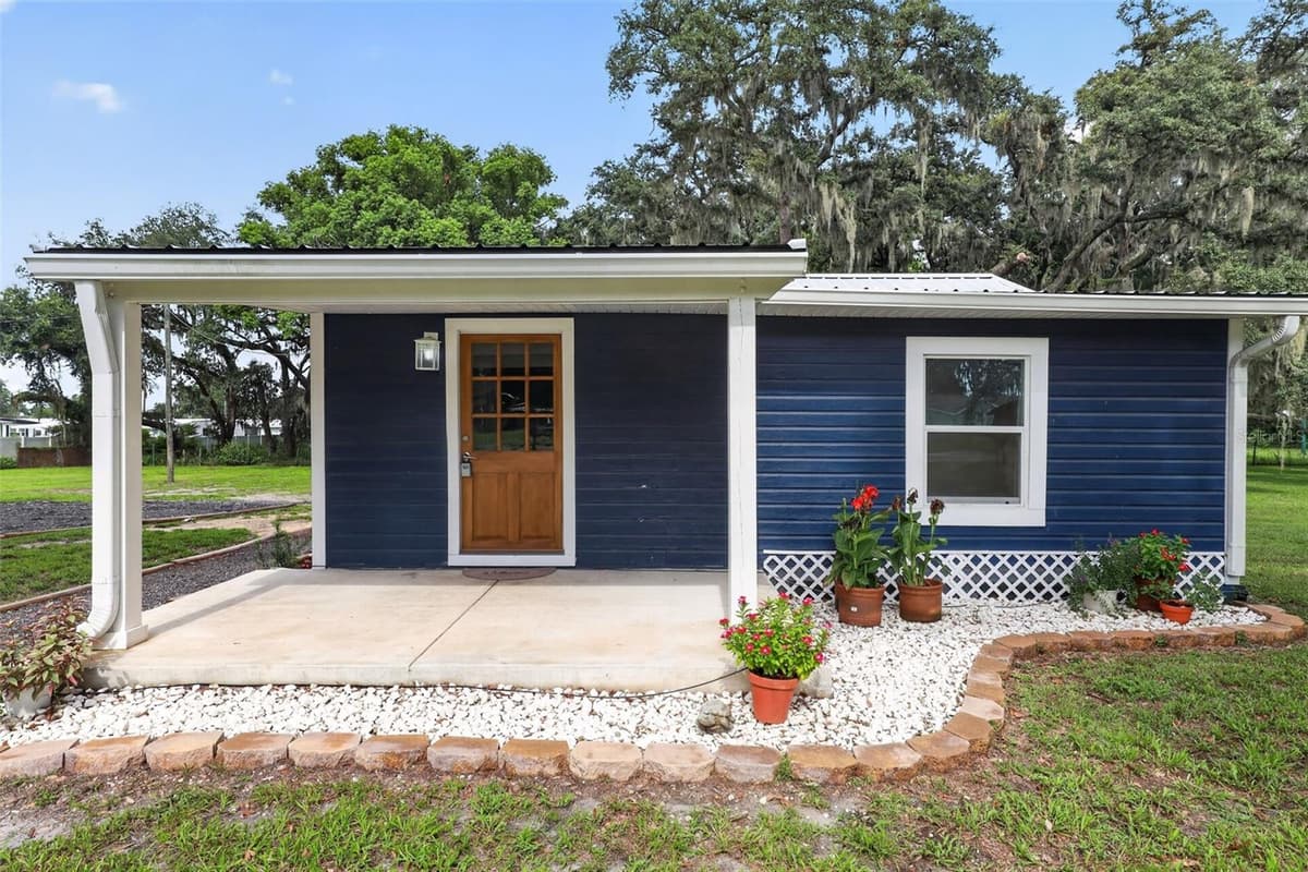 4746 LAMAR ROAD — photo 1 of 31