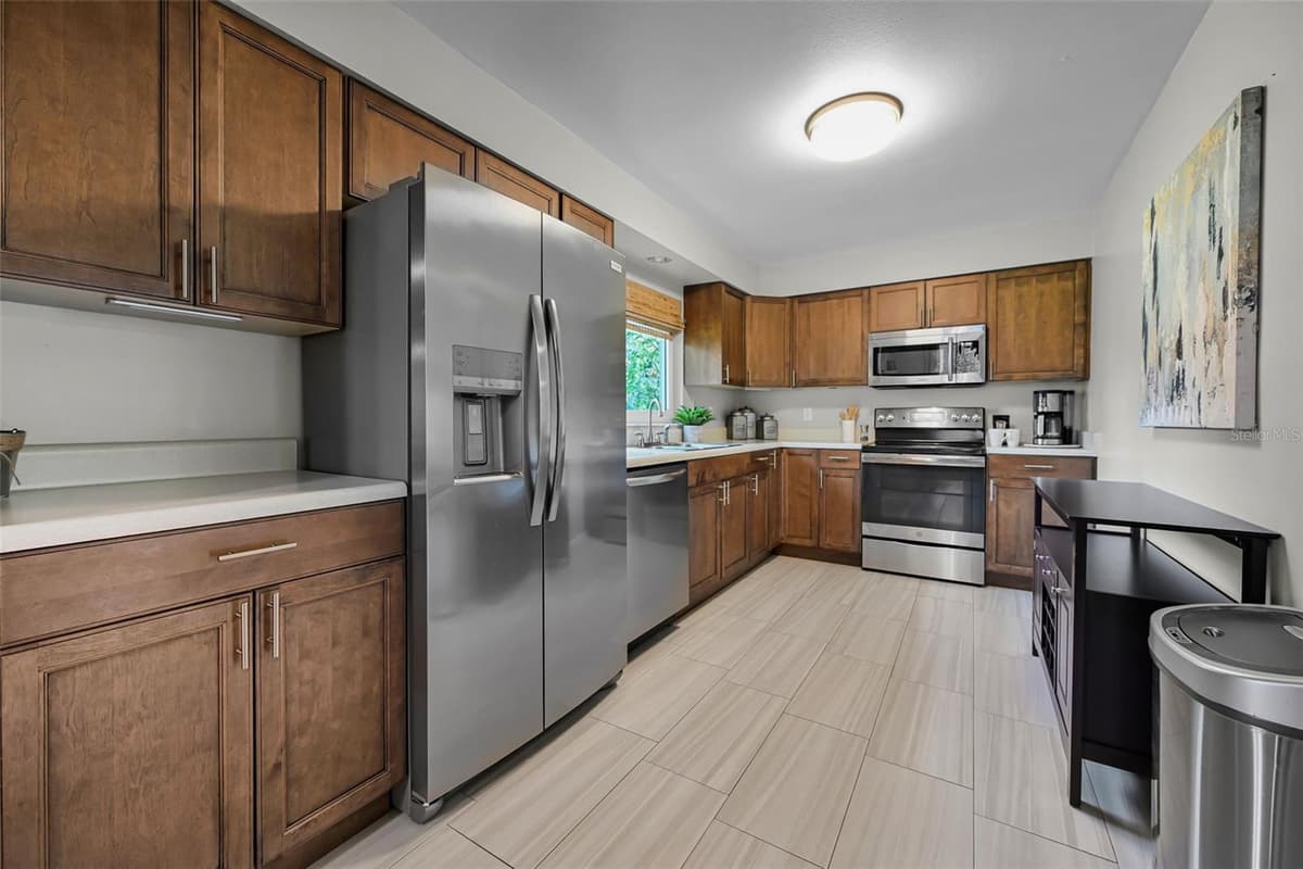 3410 RUGBY COURT — photo 15 of 57