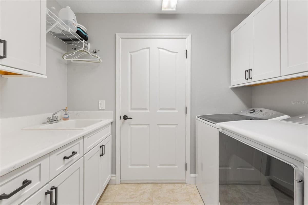 562 BRADFORD LOOP — photo 26 of 41