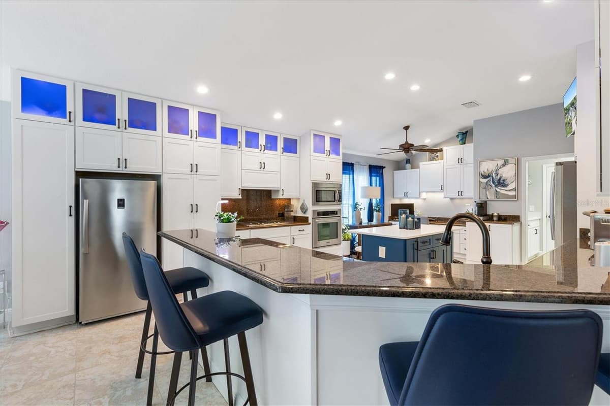 562 BRADFORD LOOP — photo 7 of 41