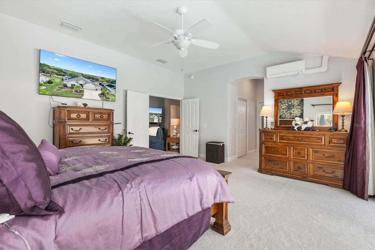 562 BRADFORD LOOP — photo 16 of 41
