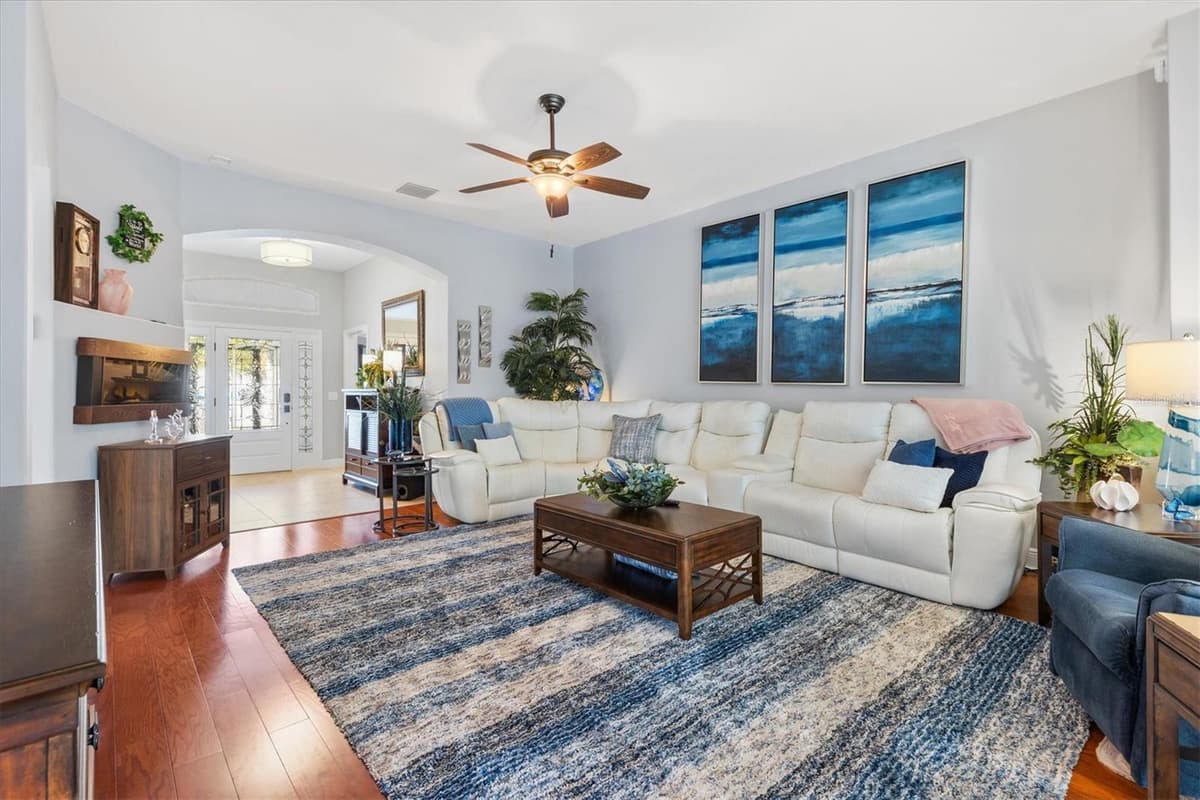 562 BRADFORD LOOP — photo 4 of 41