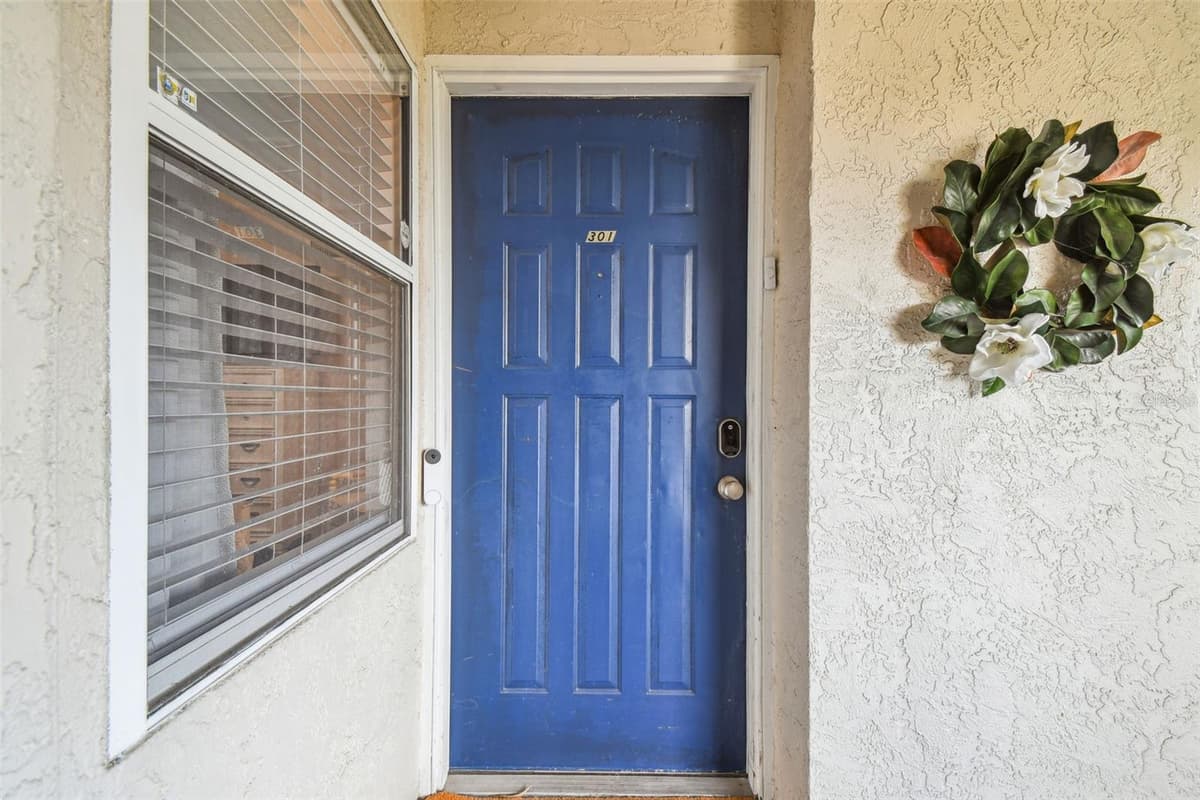 5537 SEA FOREST DRIVE — photo 5 of 47