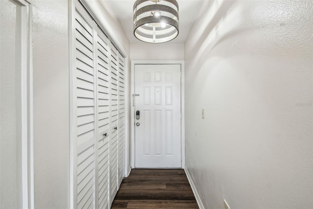 5537 SEA FOREST DRIVE — photo 7 of 47