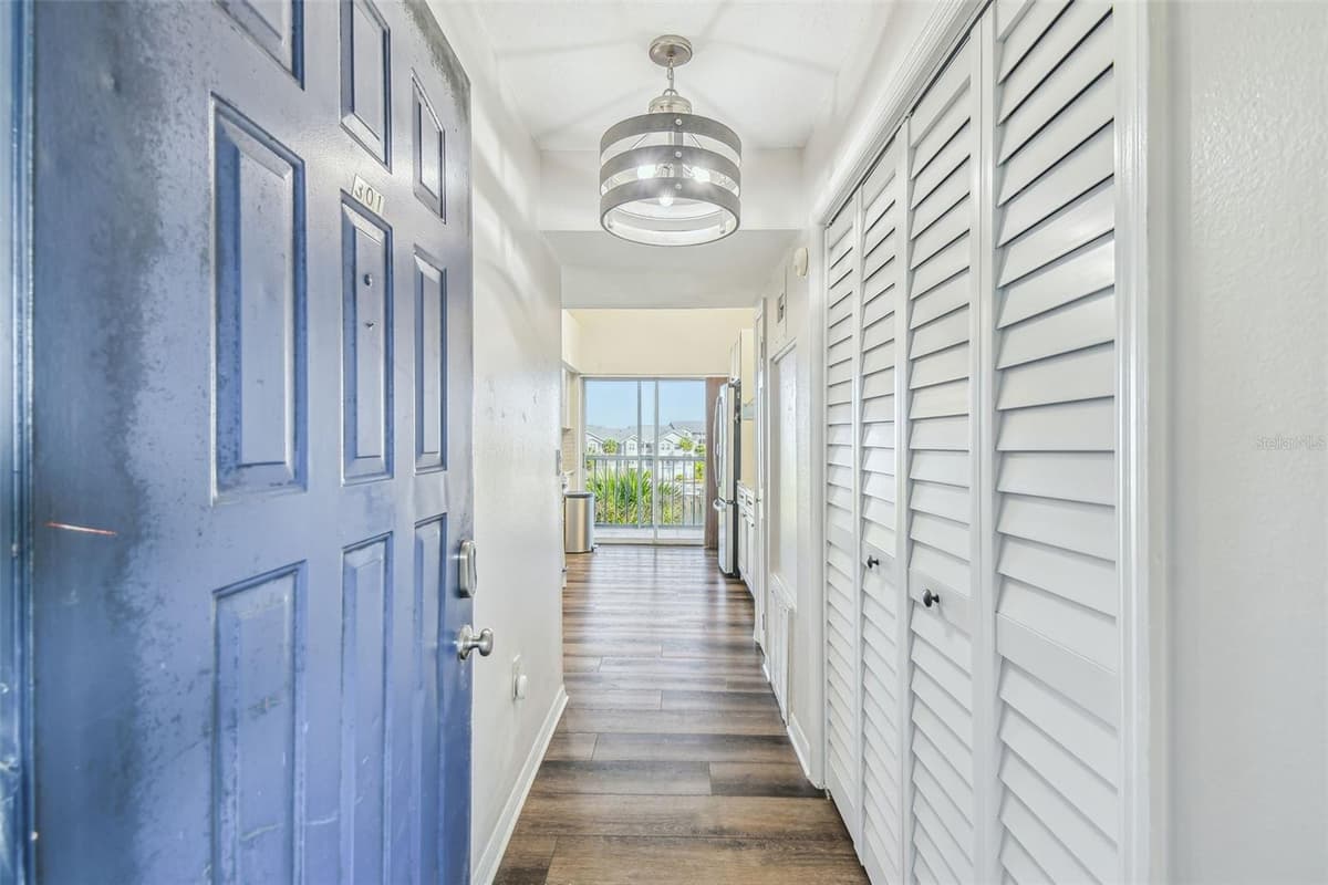 5537 SEA FOREST DRIVE — photo 6 of 47