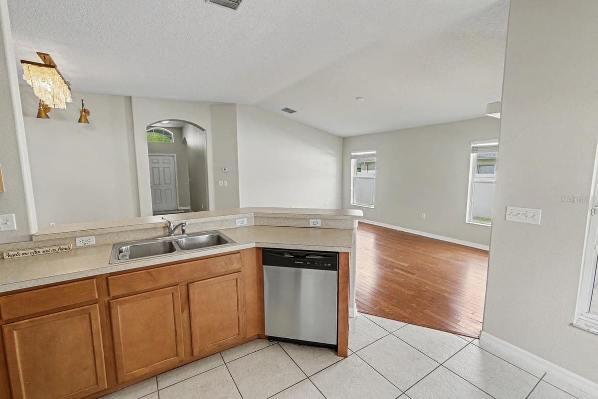4693 HARTS BROOK LANE — photo 5 of 25