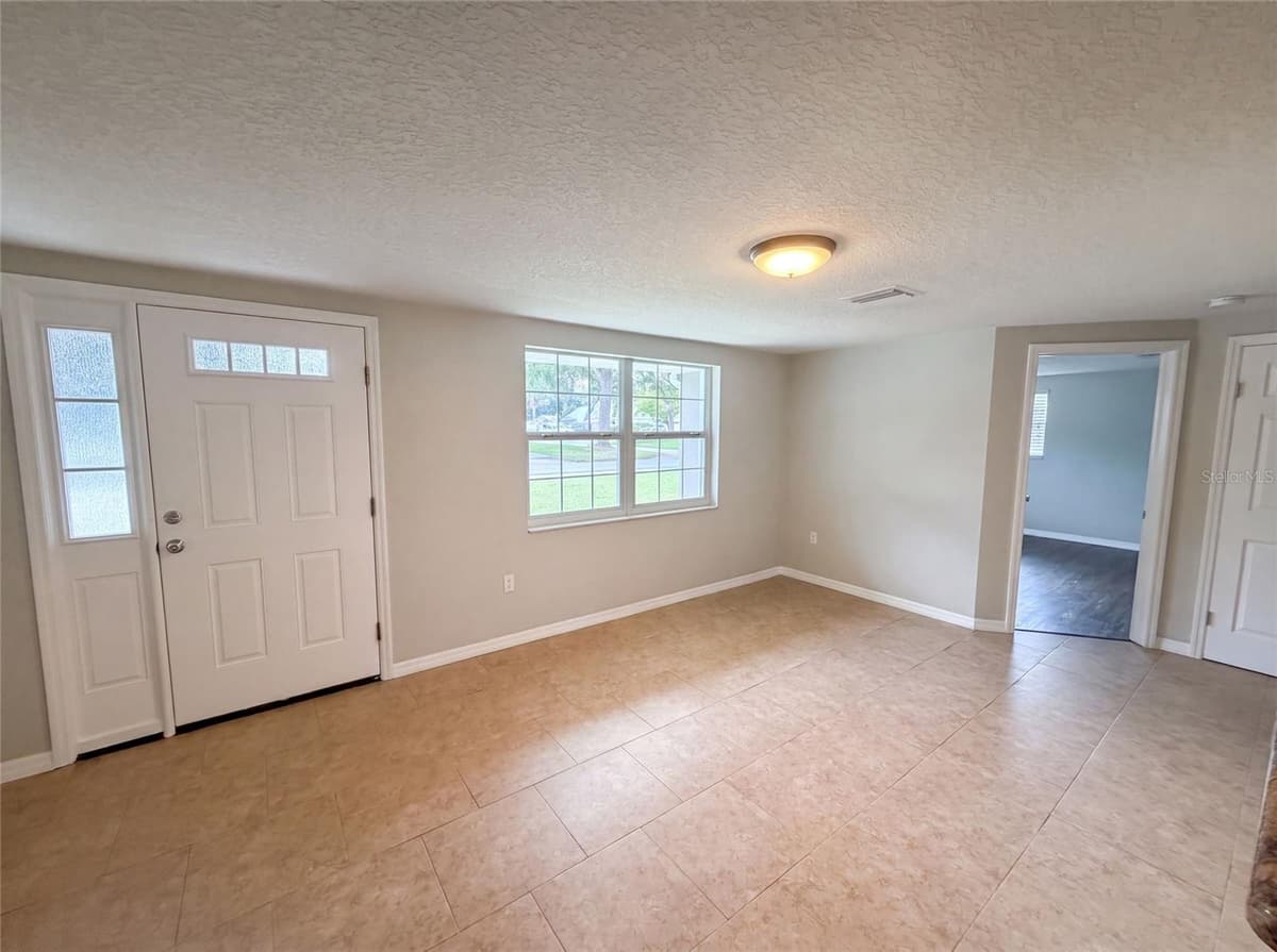 7037 GREEN STREET — photo 6 of 29