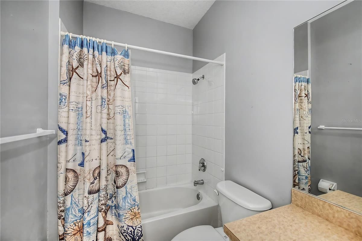 1554 RED OAK LANE — photo 45 of 88