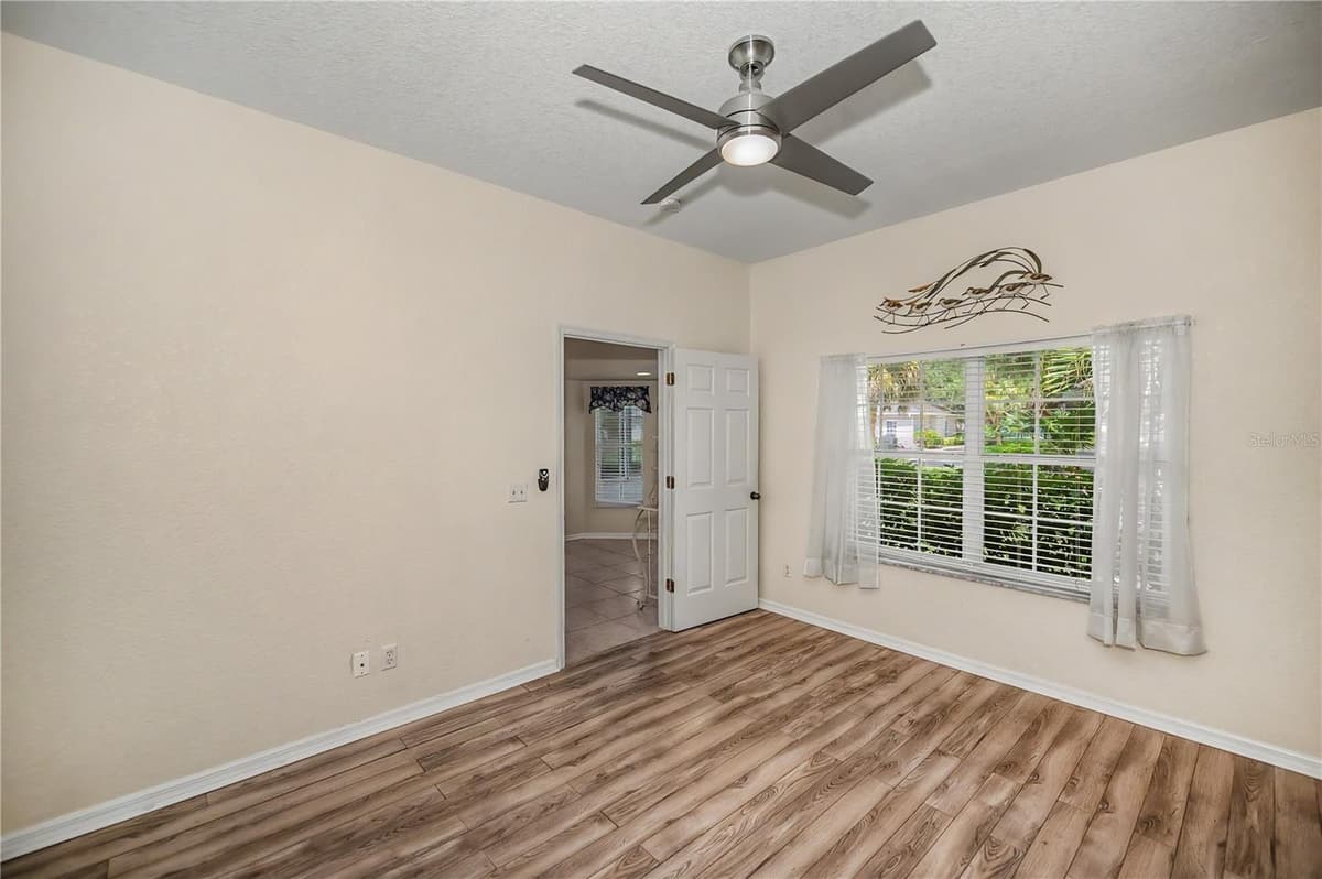1554 RED OAK LANE — photo 32 of 88