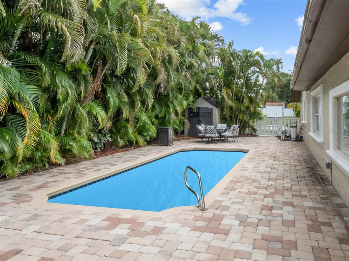 14331 APACHE AVENUE — photo 24 of 25