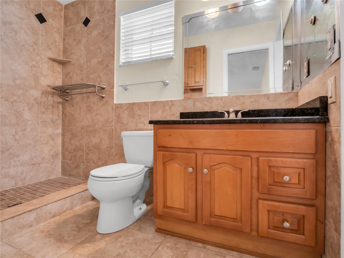 14331 APACHE AVENUE — photo 14 of 25