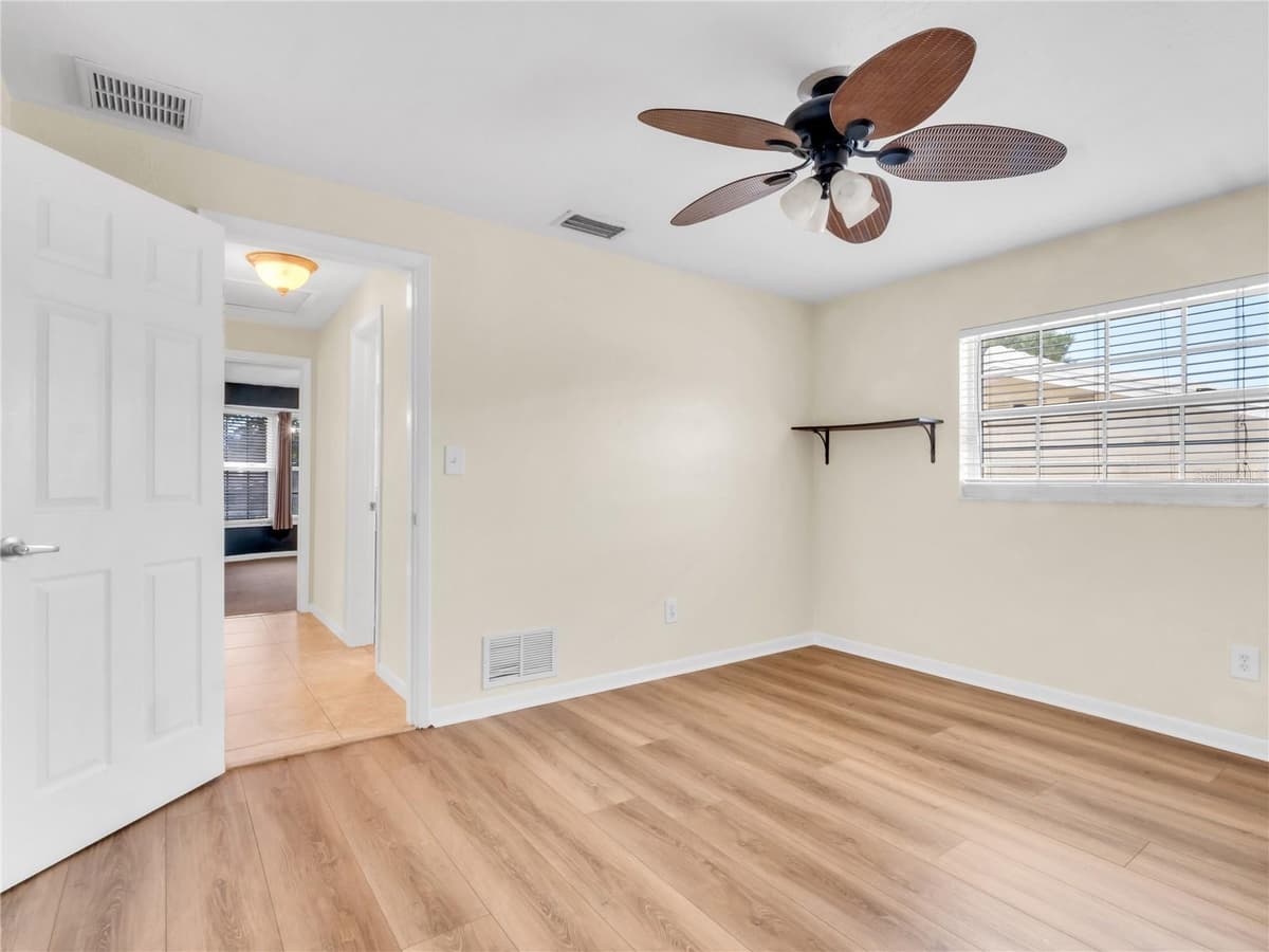 14331 APACHE AVENUE — photo 23 of 25