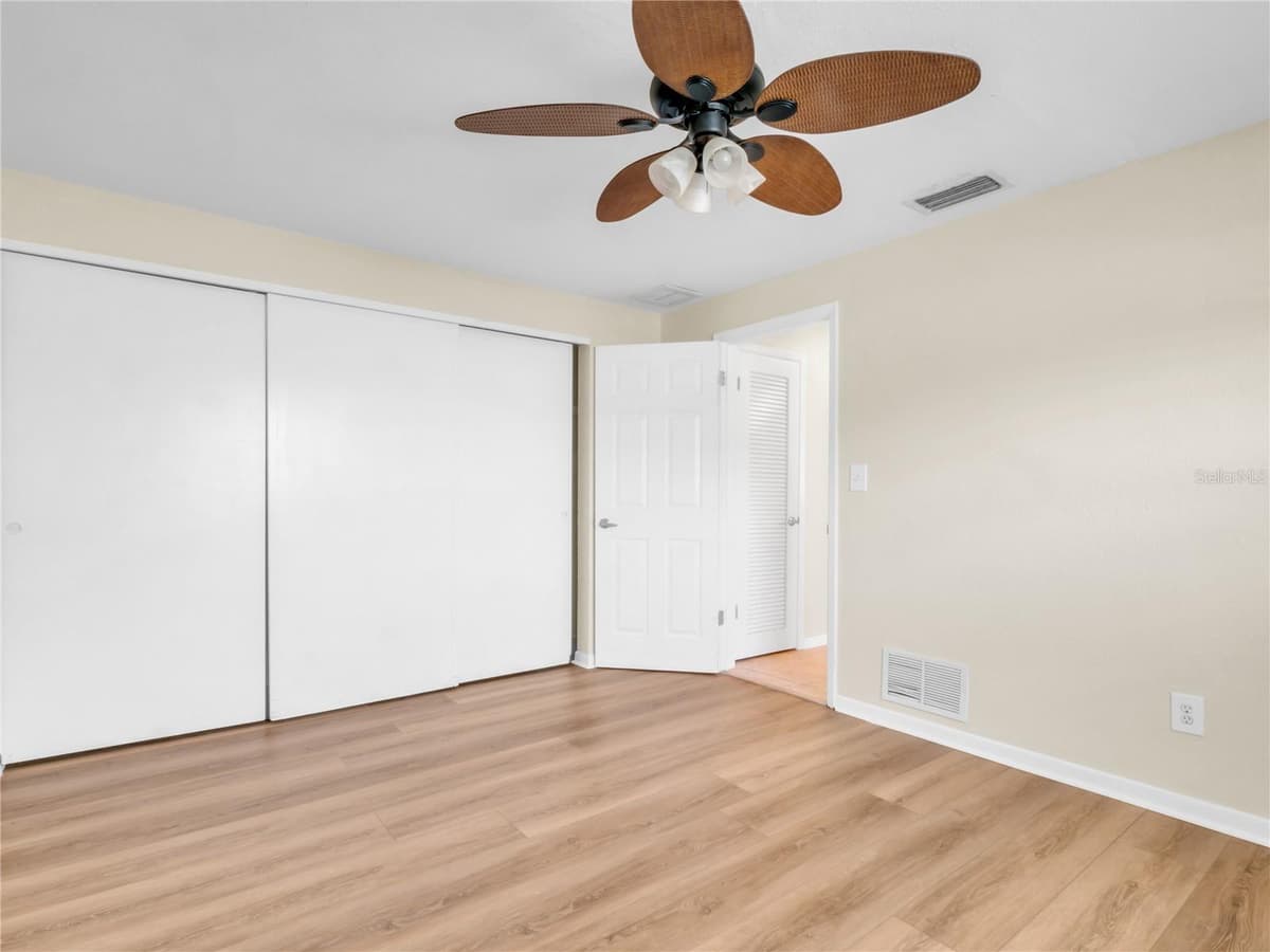 14331 APACHE AVENUE — photo 22 of 25