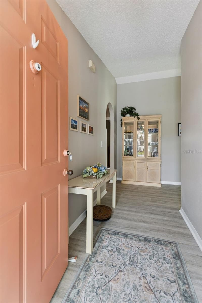 472 SWEETWATER WAY — photo 6 of 34