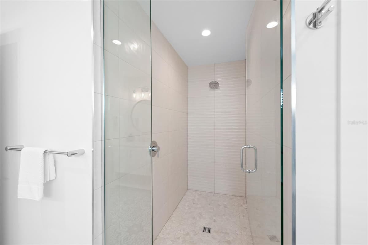 211 GRANT DRIVE — photo 42 of 87