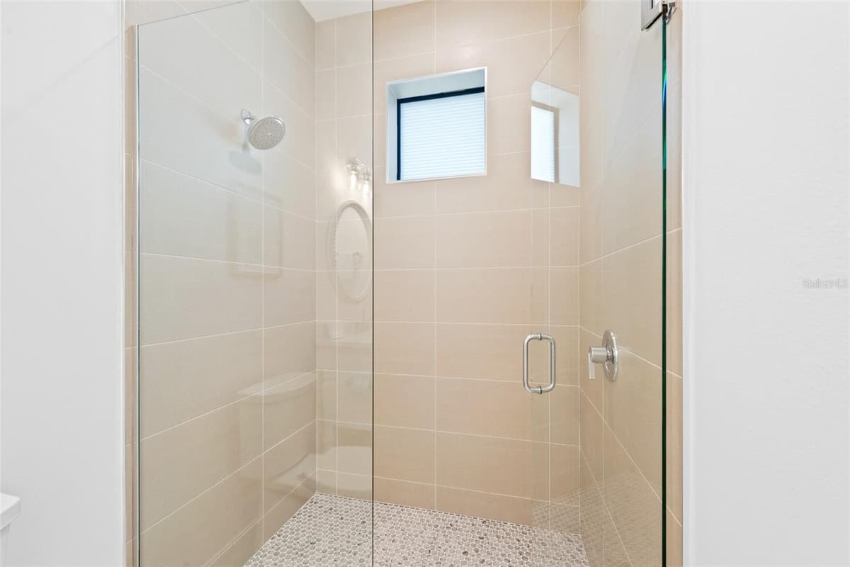 211 GRANT DRIVE — photo 25 of 87