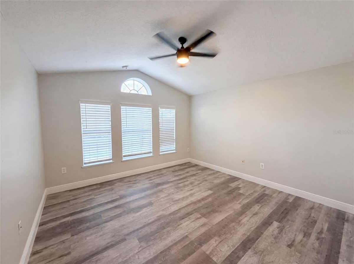 106 CABRILLO DRIVE — photo 11 of 24