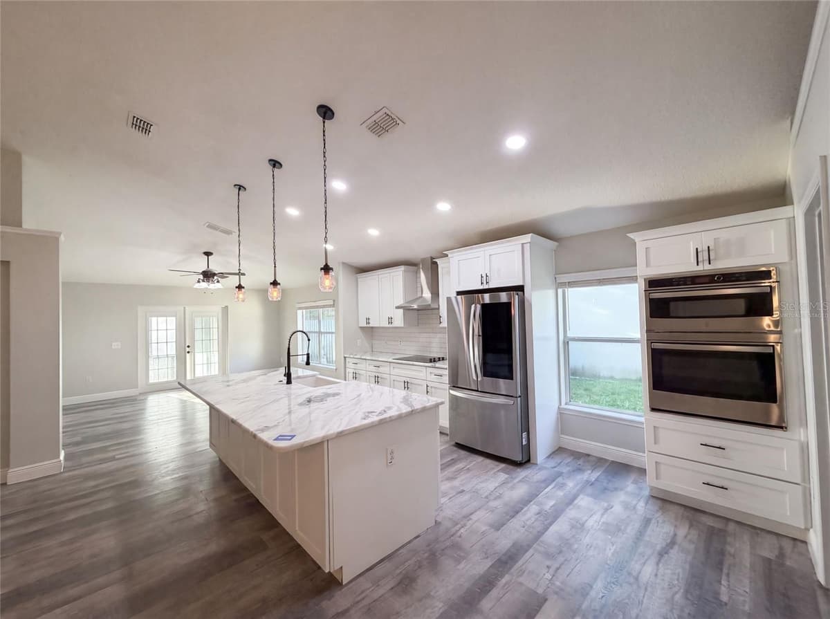 106 CABRILLO DRIVE — photo 2 of 24