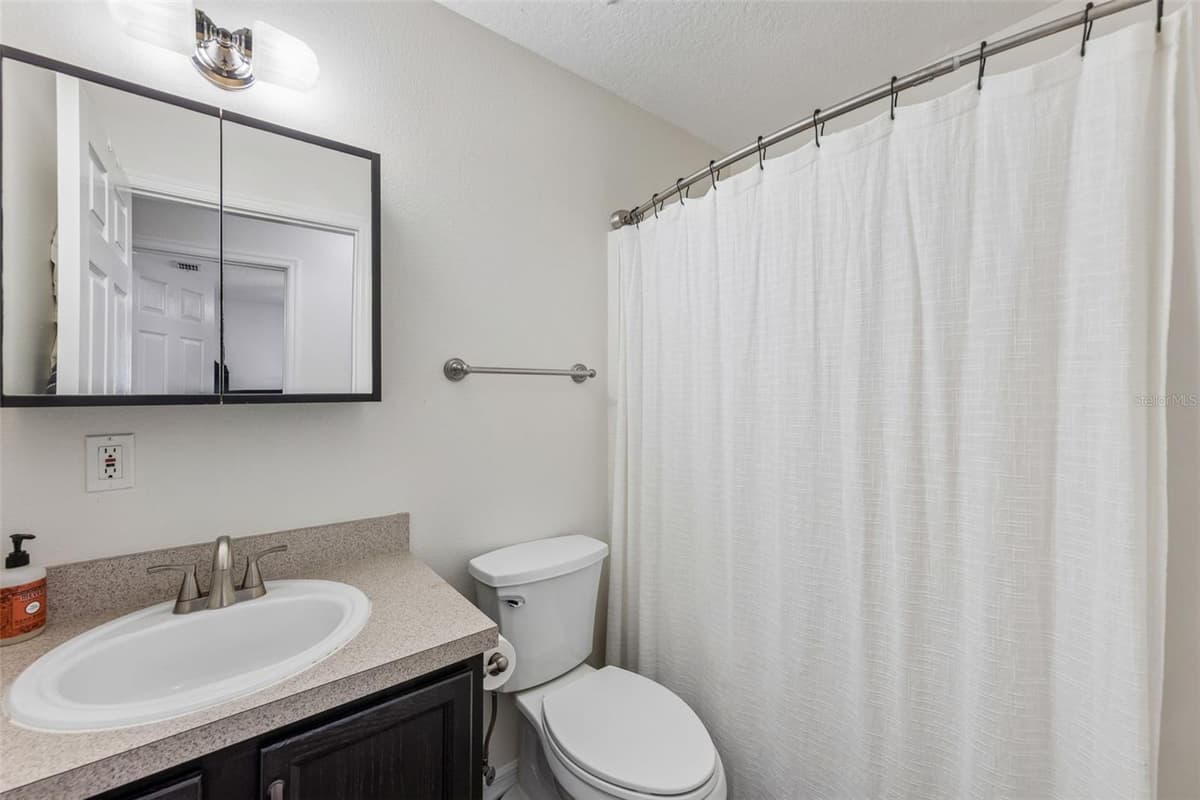 1887 VALE DRIVE — photo 14 of 18