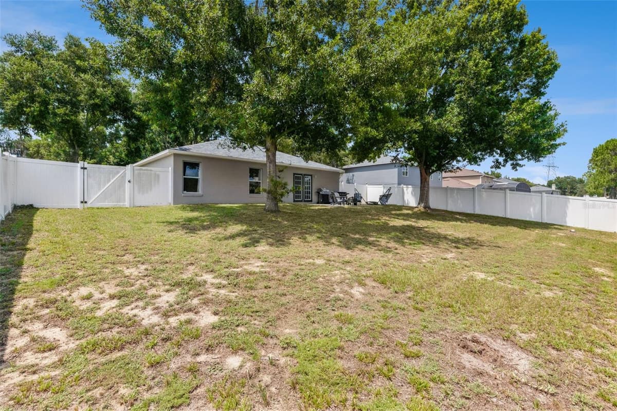 1887 VALE DRIVE — photo 17 of 18