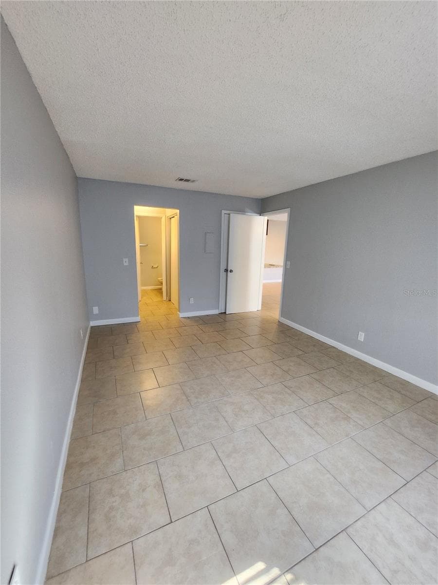 245 RED MAPLE PLACE — photo 9 of 19