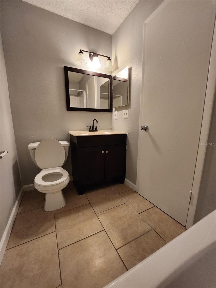245 RED MAPLE PLACE — photo 11 of 19