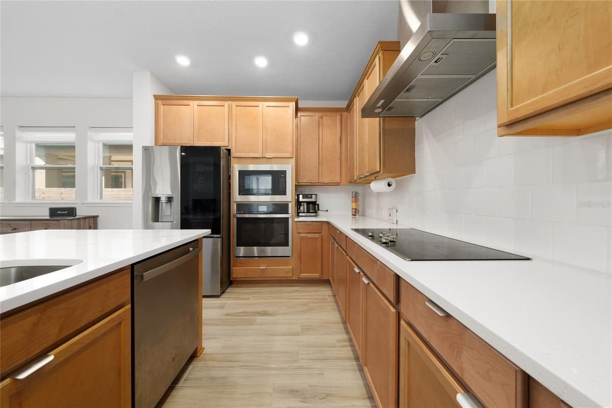 6430 ROVER WAY — photo 6 of 33