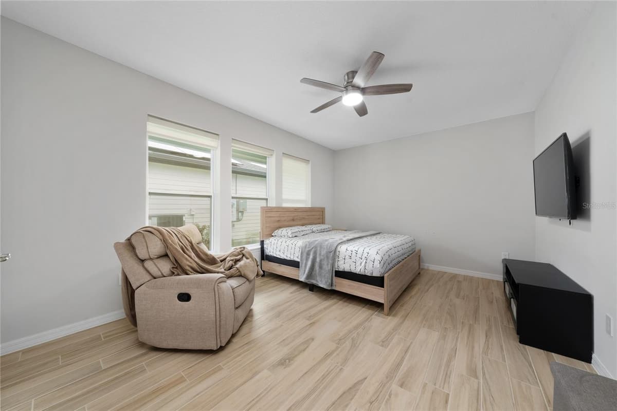 6430 ROVER WAY — photo 15 of 33