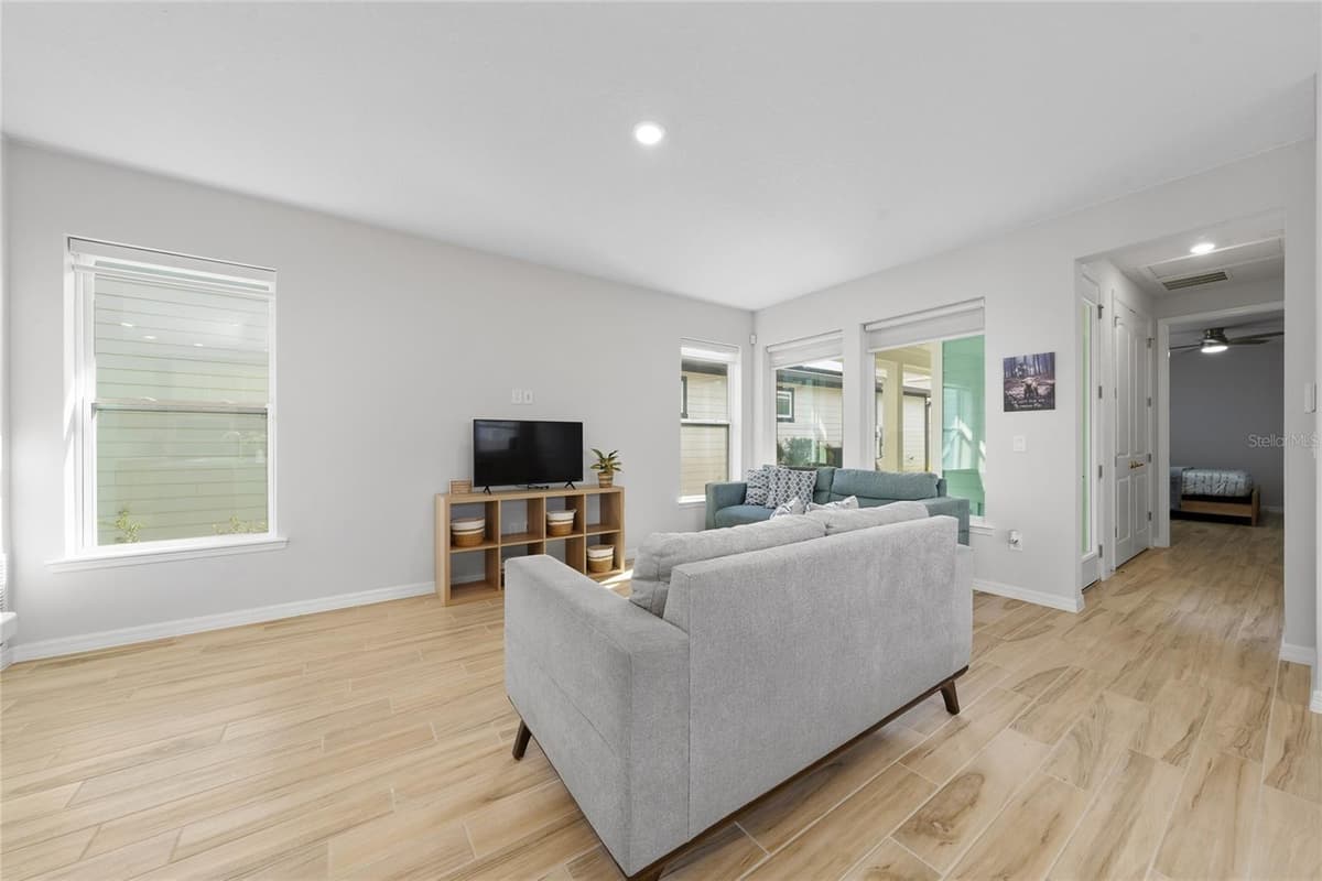 6430 ROVER WAY — photo 13 of 33