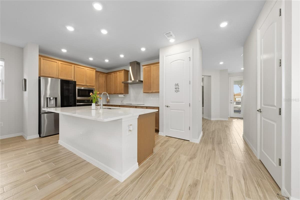 6430 ROVER WAY — photo 5 of 33