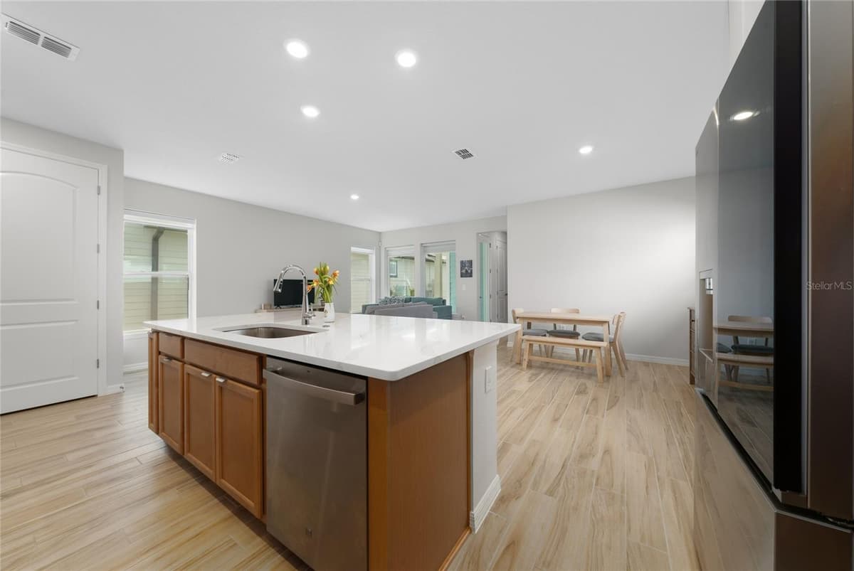 6430 ROVER WAY — photo 7 of 33
