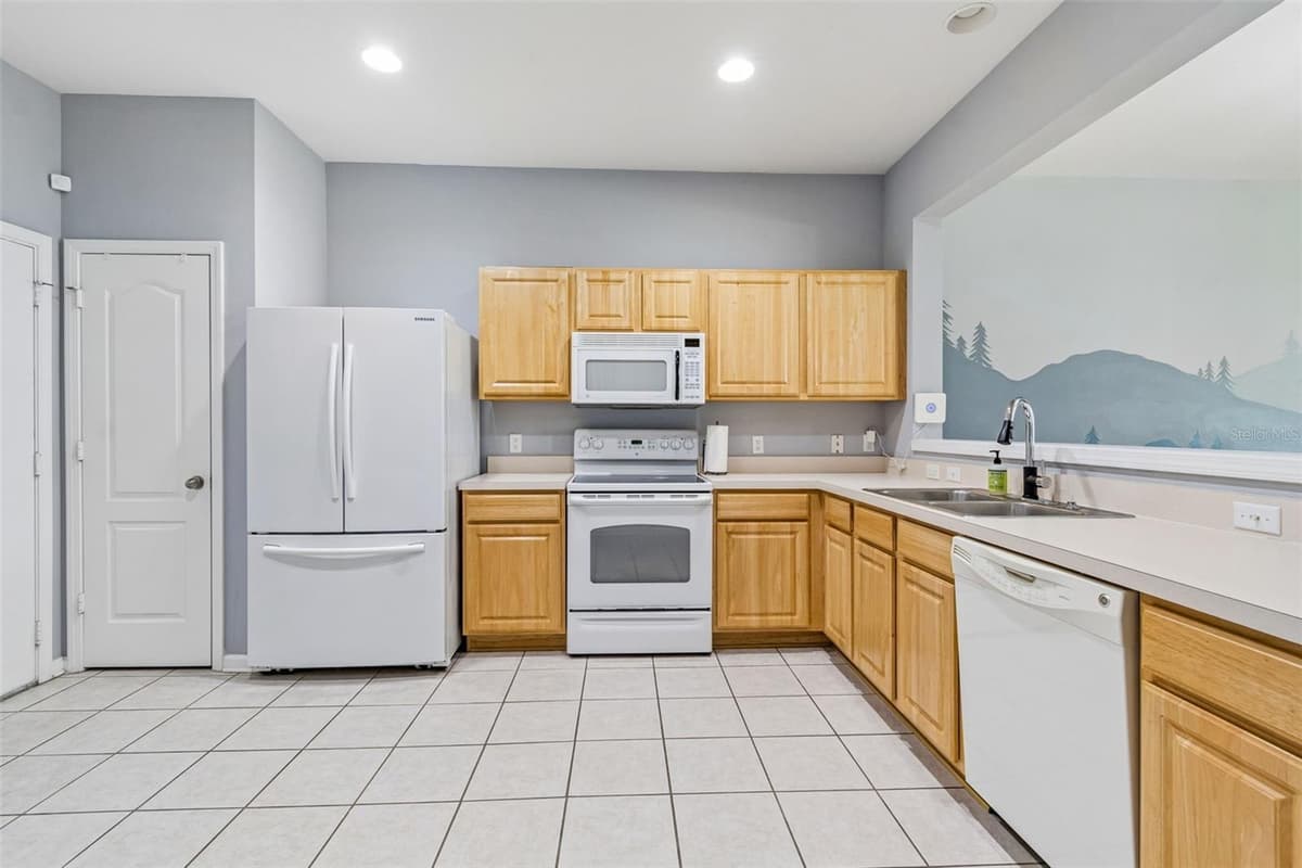26523 CHIMNEY SPIRE LANE — photo 9 of 56