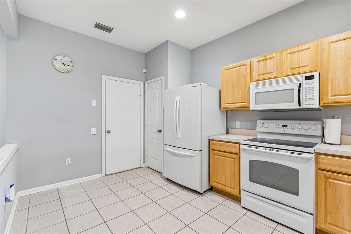 26523 CHIMNEY SPIRE LANE — photo 11 of 56