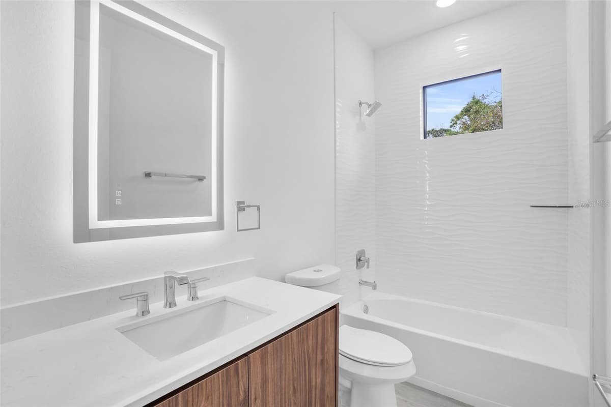 9108 SANTA LUCIA DRIVE — photo 28 of 39