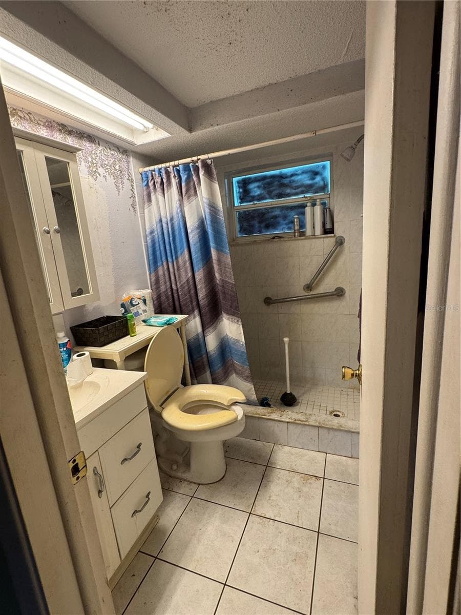 7721 EMBASSY BOULEVARD — photo 8 of 22