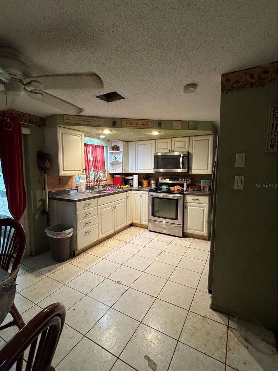 7721 EMBASSY BOULEVARD — photo 7 of 22